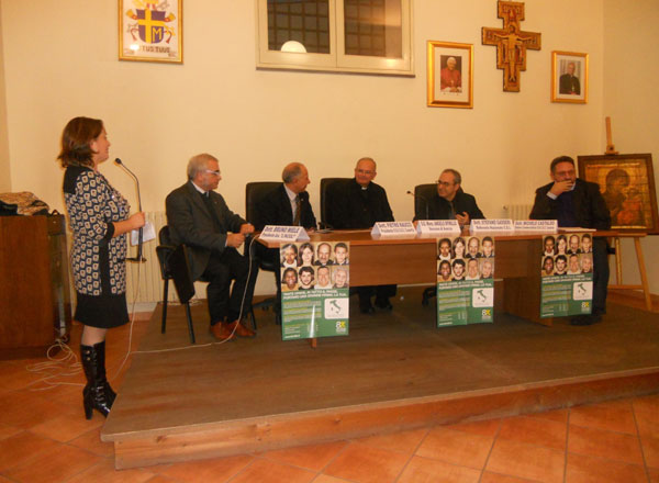 Da sinistra: Bruno Miele, Pietro Raucci, S.E. Mons. Angelo Spinillo, Stefano Gasseri, Michele Castaldo 